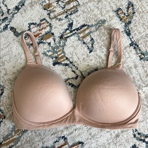 VS Body By Victoria No-Wire Bra